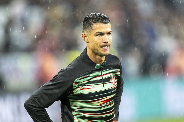 Cristiano Ronaldo beim Aufwärmen im Regen
