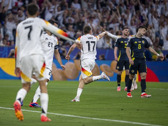 Florian Wirtz trifft zum 1:0