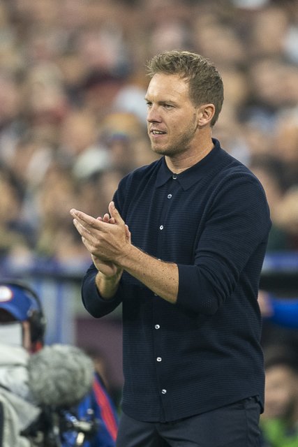 Julian Nagelsmann applaudiert an der Seitenlinie